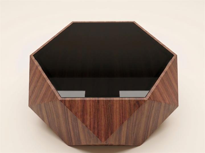 Mesa Diamond Nogal vista de tres cuartos